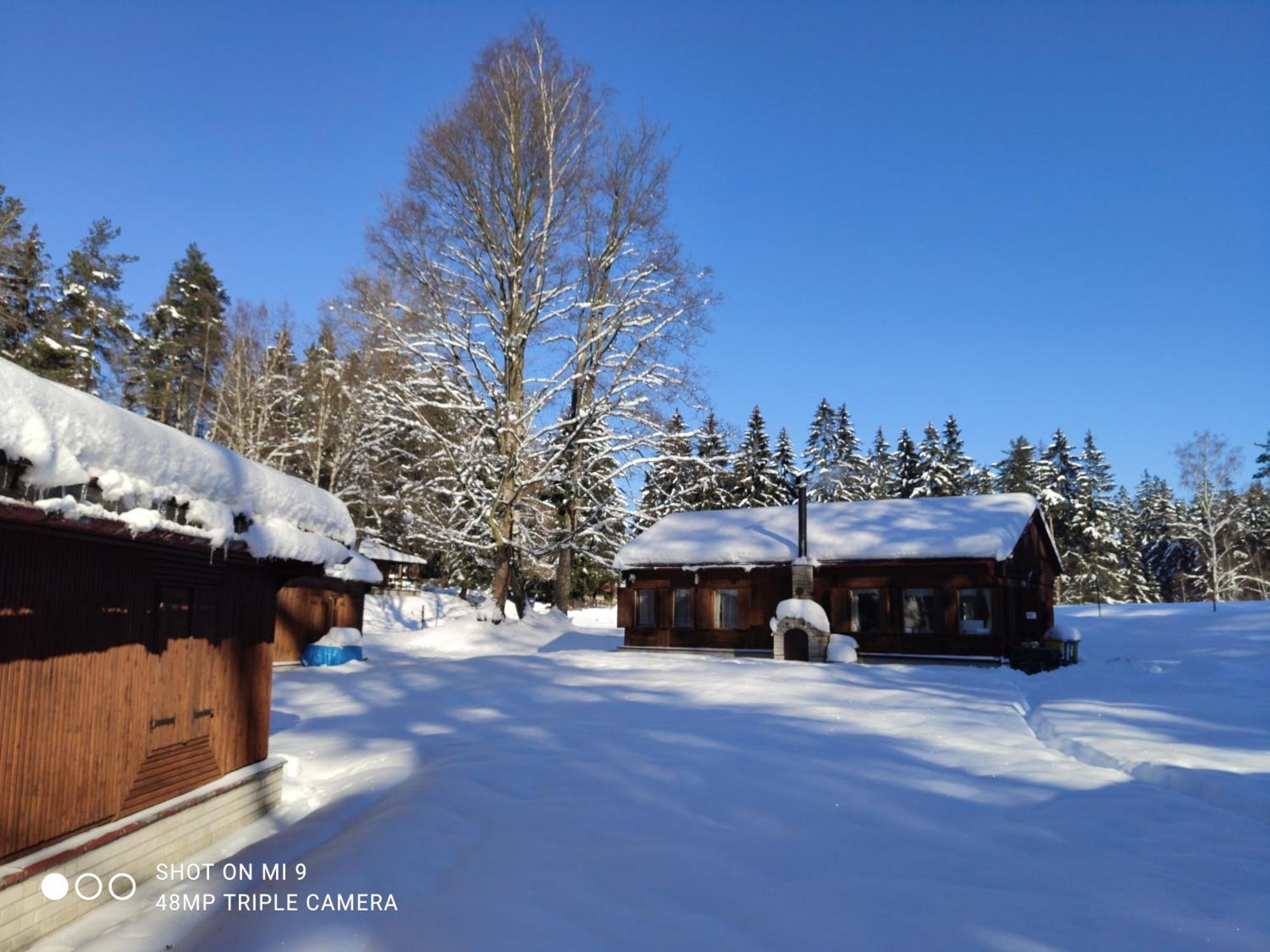 Lesni Chaty "Hogo Fogo" Kytlice Buitenkant foto